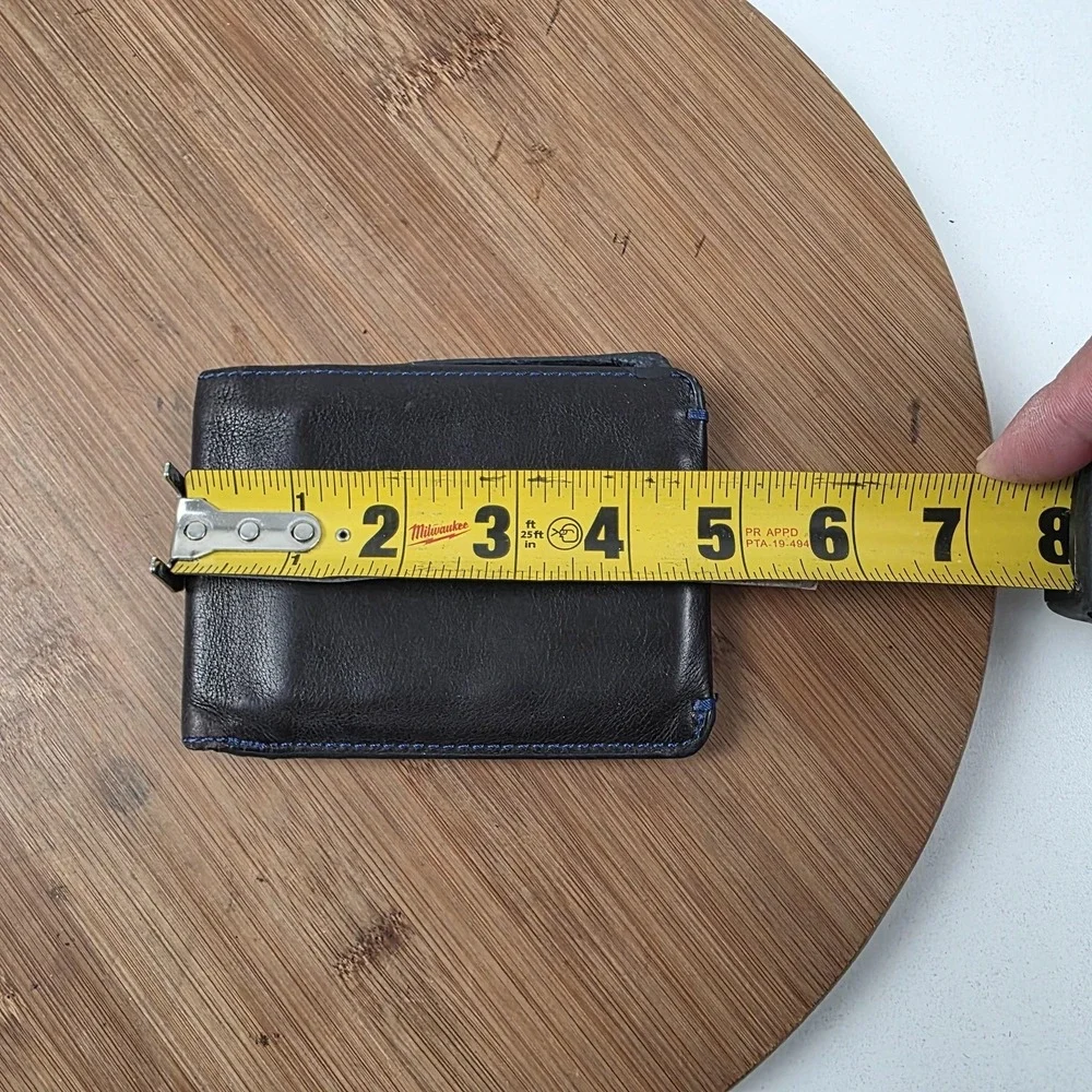 Miguel Bellido Wallet Mens One Size Black Leather Bifold Slim Card Case Logo